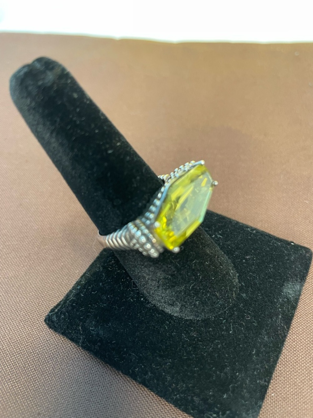 Sterling Silver Ring with Yellow-Green Hexagonal Gem Size 8